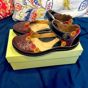 Women’s Spring Step L’Artiste Kysandra Fleur size 6.5-7 37